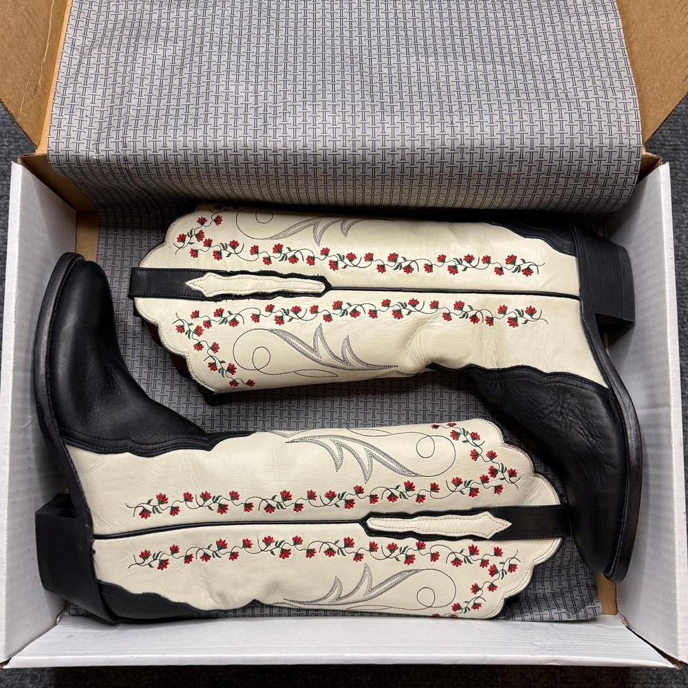 Lucchese NEW Custom Floral Embroidered White & Black Cowboy Boots 7 Rare Sample